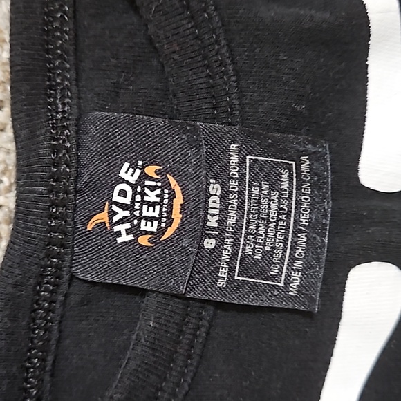 Kids size 8 pajama set bundle - Picture 2 of 7